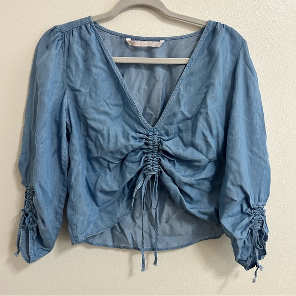 Zara Tops - 4/$10 Sale 🤩 Zara chambray synched cropped length top